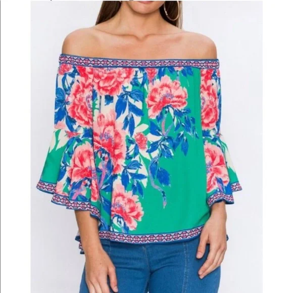 Beautiful off the shoulder top. Perfect condition. - Picture 1 of 2